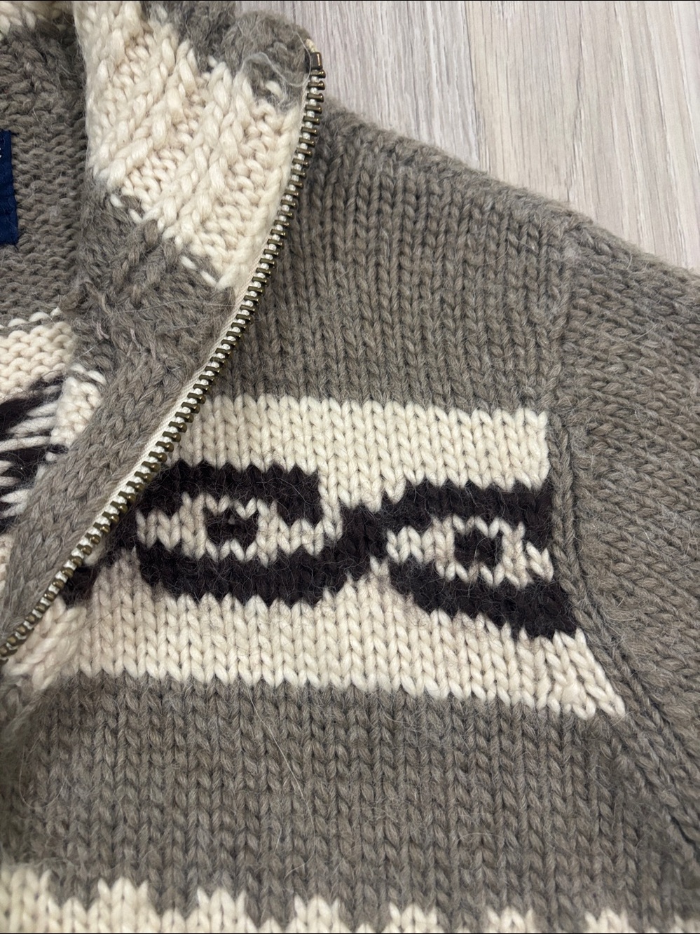American Eagle Outfitters Wool Alpaca Gray & Cream Patterned Zip-Up Sweater Sz M - Picture 7 of 13